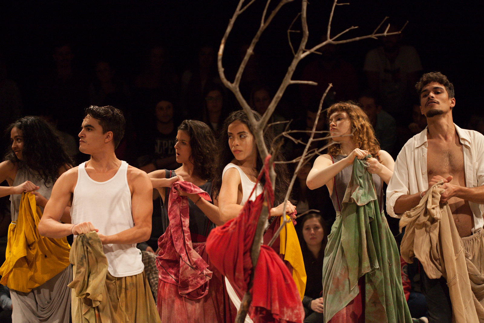 Yerma (Incandescente Companhia – USP – São Paulo/SP)
